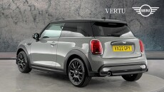 MINI Hatchback 1.5 Cooper Classic 3dr Petrol Hatchback